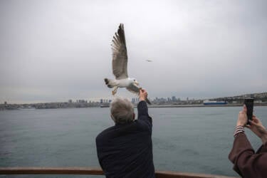 Nikon magazine - Figen Kokol in Istanbul with the DX 16-50mm