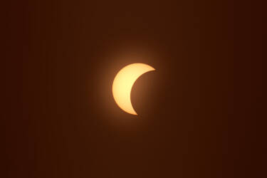 Nikon magazine - angel fux eclipse
